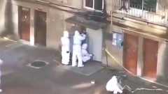 中国、コロナが出たマンションの扉を溶接 2週間後、餓死した住民らを火葬 : 痛いニュース(ノ∀`)