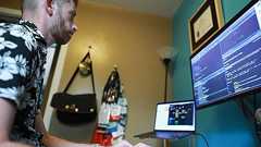 統計言語 「R」の神はなぜ無償で貢献したのか