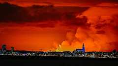 アイスランドで噴火、温泉「ブルーラグーン」に退避命令