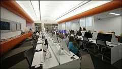 蔵書を一冊も持たない「紙の本を置いていない図書館」が開館