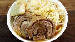 豚を牛に置き換えて作る二郎風ラーメン「牛二郎」は予想以上にうまかった