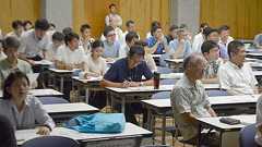 大学改革のきっかけに 差別解消法 白澤氏、沖大教職員に講演