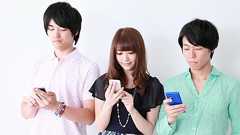 ツイッターを複数使い分ける、若者の本音