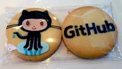 GitHubのキャラクターの足がタコなのは「サンゴ」を食べたからだった! 正式名称は「Octocat」ではなく「Monalisa」 | ねとらぼ