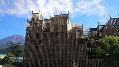 日本最大の立体カラクリ迷路、無数のカラクリと上下左右の移動に挑む。