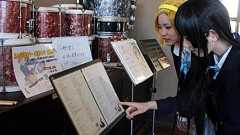 【関西の議論】萌える「アニメ聖地巡礼」…”ムキ出し”まちおこしにファン猛反発、「対話」こそ成功の秘訣(1/5ページ) - 産経WEST