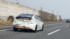 廃車同然…高速走る「ボロボロ」プリウスの正体に迫る! | AERA DIGITAL(アエラデジタル)