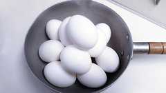 「もう、塩で食べられない!?」農林水産省が教える【ゆで卵が飛ぶほどウマくなる食べ方】半熟の黄身と合う〜 | ヨムーノ