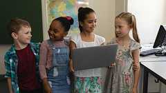 「1人に1台のノートPC」プログラムを小学校531校で10年間行った結果、成績はどうなったか?