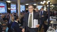 ゲイツ氏、マイクロソフトの株主総会で声詰まらせる