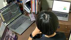 「義務教育を無駄にするのは人間失格」1年で1000万円稼いだ