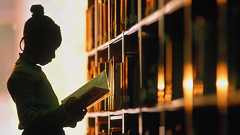 なぜいま英国の若者のあいだで「日本文学ブーム」が起きているのか | マイナーだった翻訳小説が「クール」な存在に