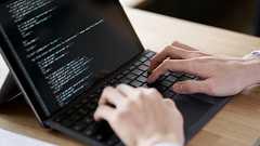 母が丸一日かけてやっていた手作業をPythonで自動化した息子 エンジニア流「親孝行」に称賛の声 | キャリコネニュース