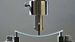 「Dragontrail」生産終了へ AGC、スマホ用強化ガラスから撤退 収益悪化で