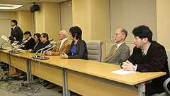 「文化が滅びる」――都条例「非実在青少年」にちばてつやさん、永井豪さんら危機感