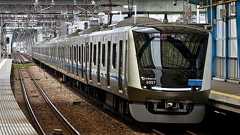 鉄道混雑率ランキング2021年度版。輸送人員が多いのに混雑率が低い路線は? | 旅行総合研究所タビリス