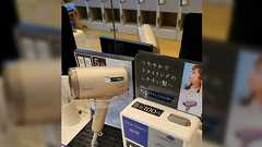 銭湯『無料ドライヤーに「もっとマシなの置け」と言われたので(性能のいいモデルを)有料にしました』いろんな視点の意見がある