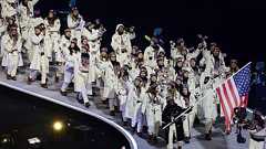 米とイスラエルに「ブーイング」 ロシアは入場行進できず