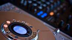 日本のインターネット発展期に流行った「ムネオハウス」について : Timesteps