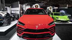 ランボルギーニ、20万ドル超のSUVをリコール-ボンネット開く恐れ