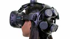 頭で考えるだけで操作することが可能になるVRヘッドセット「Vive」向け開発キットをNeurableが発表
