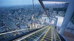 エスカレーターは誰でも乗れる魅惑の乗り物。エスカレーターを楽しむ極意、まとめます|KINTO