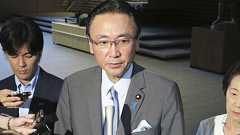 元号発表は新天皇即位後 自民保守系、菅氏に要請 | 共同通信