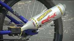 自転車でも迫力のエキゾースト音を響かせることができるシステム「TurboSpoke Bicycle Exhaust System」