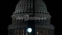 「神をたたえよ」、米下院で速記官叫ぶ 議員らあぜん