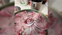 「お刺身で白米が食べられないタイプなのですがみなさんいけますか?」いける派、いけない派の意見とアレンジした食べ方も「出汁茶漬けという選択肢ならあるかも」