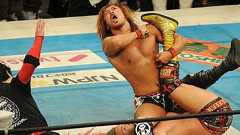 今度はベルトが俺を追いかける。新IWGP王者、内藤哲也の生き方。(井上崇宏)