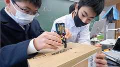 中学生が開発したガムテープ剥がし機「熱ぺろん」とはなにか