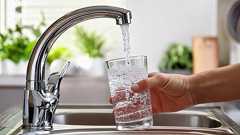 「水道水が飲めるのは、世界でたった9か国」日本以外だと、どこが飲める?