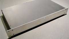 zigsow、“オーディオ専用”をうたうSSD搭載NAS「ZSS-1」――10万円のLANケーブルも