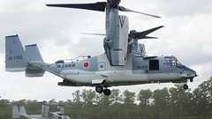 軽トラも載らない「オスプレイ」 狭い機内に収まる「専用車」とは? | 乗りものニュース