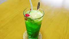 “ゆとり新人”…クレームの謝罪メールに「顔文字」 飲みの誘いに「心の準備が…」 取引先との打ち合わせで「クリームソーダ」 : 痛いニュース(ノ∀`)