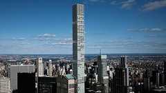 極細の超高層マンションに「数千カ所のひび割れ」、管理組合が提訴 NY