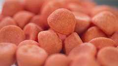 押収した「大量の麻薬」、実はイチゴ味キャンディー パリ警察