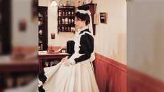 20年前、とある客がメイド服を着たスタッフを見て「スレイブズ・ユニフォーム」と言い一瞬時が止まったような体験をした