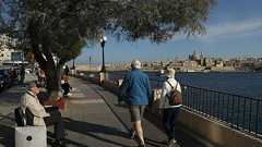 米国で再び「大引退時代」の到来、株高の追い風が高齢層の資産を潤す