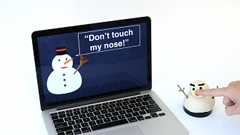 カーネギーメロン大学、スプレー塗料を吹きかけた物体をタッチパッドにする低コストの技術を発表。ほぼ全ての形状/表面のオブジェクトが変換可能。ギター、ステアリング、スマートフォンの裏など