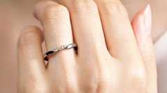 未婚のコスプレイヤーさんがコスプレイベントの時に左手の薬指に指輪をつける理由wwwwwwwwwwwwww:ハムスター速報