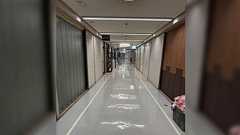 昭和の香りが色濃く残る「ニュー新橋ビル」を偵察する度に「買っちゃダメ」という地縛霊の声が聞こえる→反対側の新橋駅前ビルのような再開発は難しい?