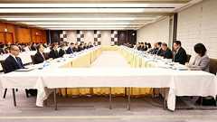 生産性上昇の分だけ実質賃金を上げる、下流中間層へのセーフティネットを拡充する、それが成長を回復する近道 【後編】エコノミスト・河野龍太郎氏が語る、変えるべきは社会に蔓延している「実質ゼロベア・ノルム(規範)」 | JBpress (ジェイビープレス)