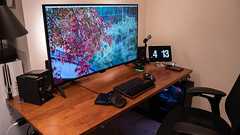 1LDKに作り上げる最強のデスク環境。43インチ4K・Win/Macを使う大学生ブロガーの2020年末デスクツアー | ガジェットタッチ