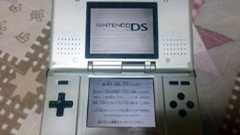 「タイムカプセルから掘り出したDSが起動した」と驚く新成人と「タイムカプセルにDS」という事実に驚く大人たち | ねとらぼ