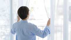 ネガティブ思考は行動で解消可能 精神科医が解説「心をラクにする3つの方法」