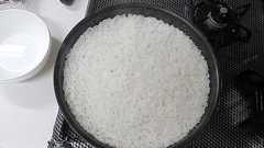 フライパンで炊いたご飯がおいしい