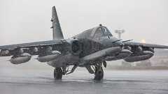 Su-25 なぜ世界中で売れまくり? A-10の穴を埋めるソ連製攻撃機 安い 強い 扱いやすい | 乗りものニュース