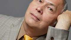 モーリー・ロバートソンさん、食道がんで死去 63歳 国際ジャーナリストやタレントとして活躍 - スポーツ報知